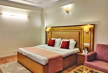 Hotel Surya International Manali